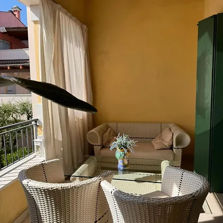 Borgo Paradiso شقة